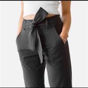 LEZE the Label Pants Gray Charcoal Liberica Small